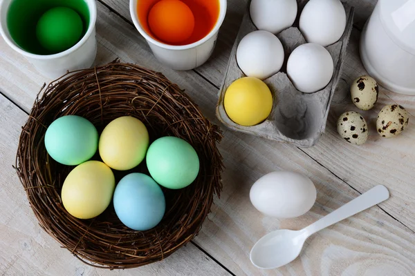 Dying Easter Eggs — Stock Photo, Image