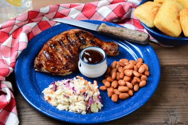 Barbekü tavuk tabağı
