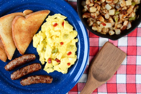 Country Style Scrambled Eggs With Peppers — Stock Image Country Style Scrambled Eggs With Peppers Royalty Free Stock Images