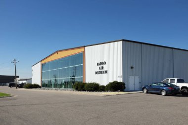 FARGO, NORTH DAKOTA - 4 OCT 2021: Fargo Hava Müzesi Hector Uluslararası Havaalanı 'nda yer almaktadır.