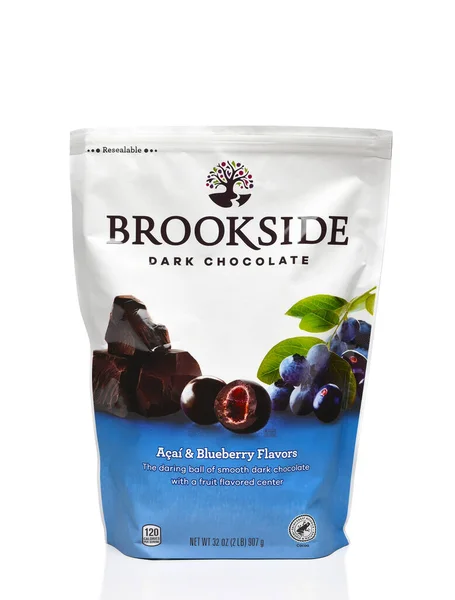 Irvine California Abr 2022 Una Bolsa Chocolate Negro Brookside Con — Foto de Stock