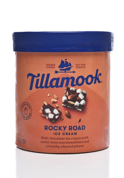 Irvine Kalifornie Květen 2022 Krabička Zmrzliny Tillamook Rocky Road — Stock fotografie