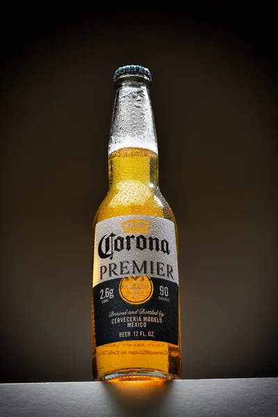 Irvine Californie Sep 2022 Une Seule Bouteille Bière Corona Premier — Photo