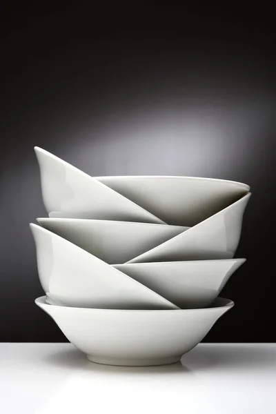 White Bowls Still Life Grupp Vita Häckande Skålar Ljus Till — Stockfoto