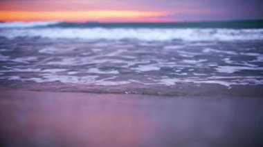 deniz üzerinde gündoğumu