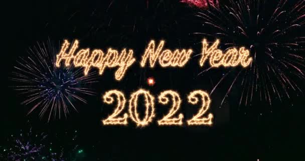 Happy New Year 2022 Written Sparkle Fireworks Sky Burning Bengal — Vídeo de Stock