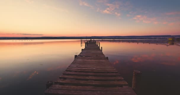Colorful Sunset Wooden Jetty Ripple Sea Lake Travel Destination Calm — Αρχείο Βίντεο