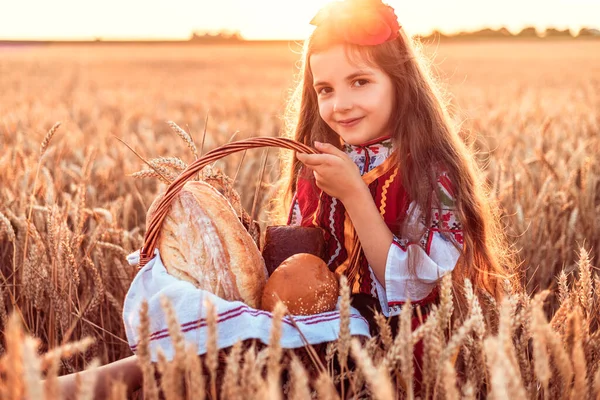 Bulgarian Woman Young Girl Traditional Folklore Dress Holds Hands Golden — Fotografia de Stock