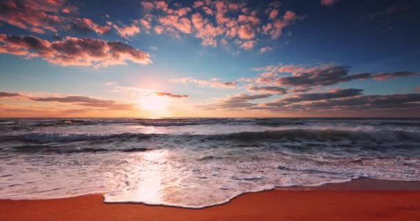 Beautiful Ocean Beach Sunrise Splashing Waves Sea Sand Video Nature — Video Stock