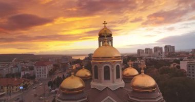 Bulgaristan 'ın Varsayım ve şehir merkezi Varna Katedrali' nin hava manzarası