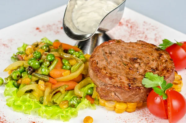 Hovězí steak maso — Stock fotografie