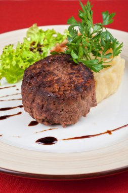 kızarmış biftek