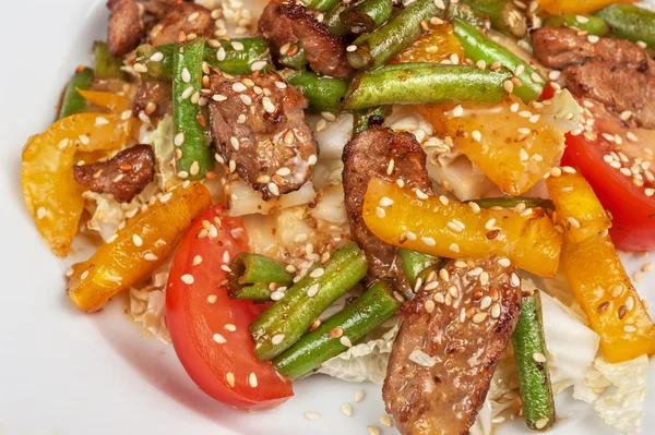 Warm salad with veal — Stock Photo, Image