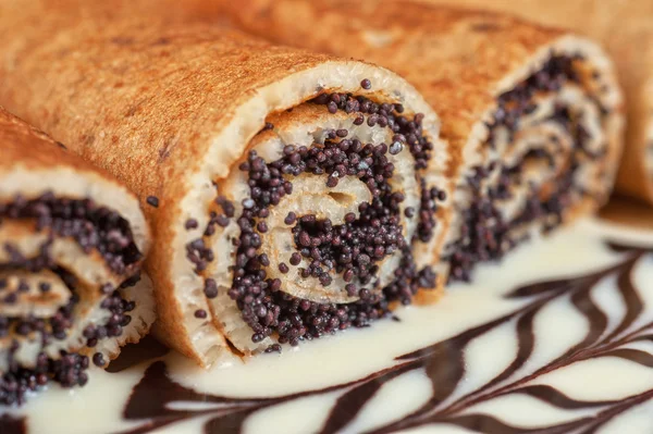 Pancakes with poppy seeds — Stock Photo, Image