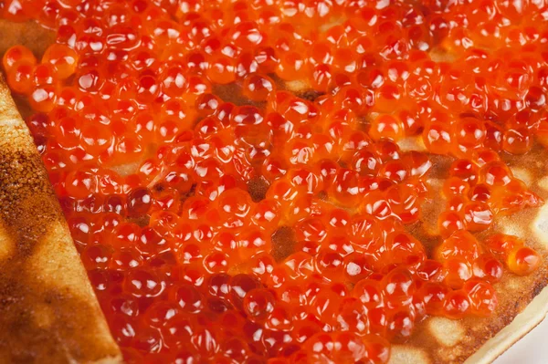 Panqueque con caviar rojo — Foto de Stock