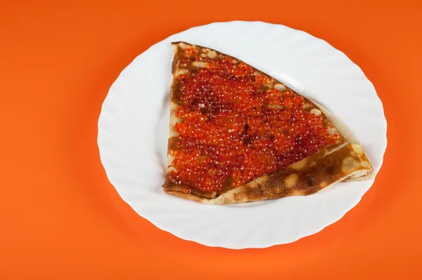 Pancake with red caviar — Stock Photo, Image