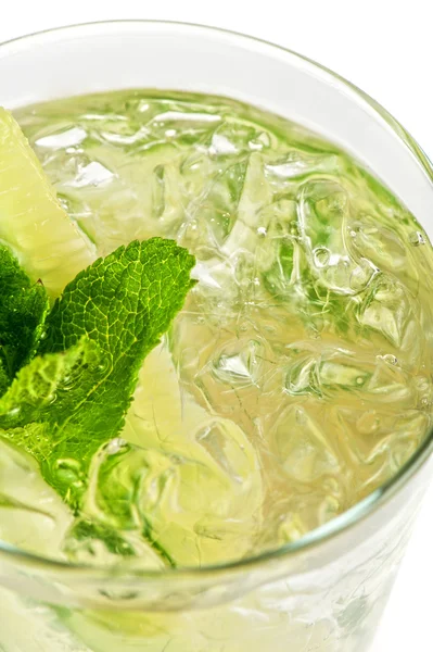 Cocktail met komkommer — Stockfoto