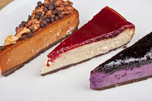 Cheesecake med choklad och nötter — Stockfoto
