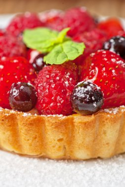 taze çilek ile pasta