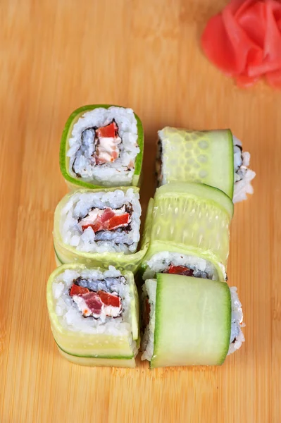 Gurken-Sushi-Rollen — Stockfoto