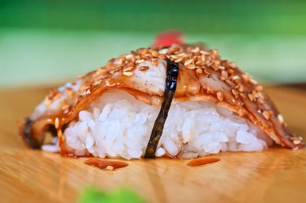 Суши унаги — стоковое фото