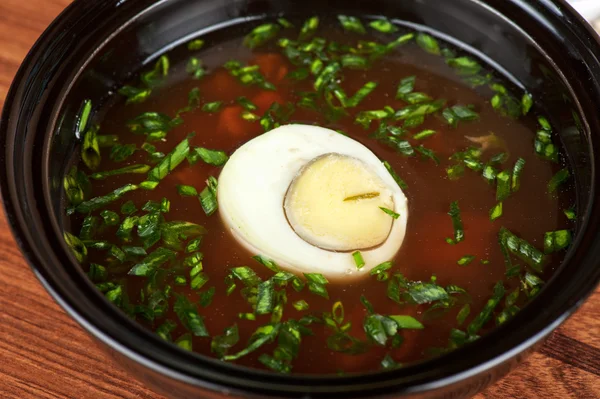 Okroshka mit Zwieback — Stockfoto