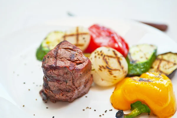 Viande de boeuf et légumes — Photo