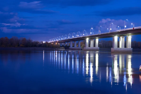 Ponte noturna — Fotografia de Stock