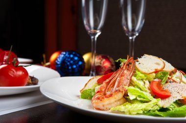 lezzetli karides salatası