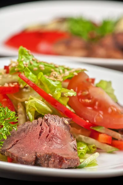 Beef salad — Stock Photo, Image