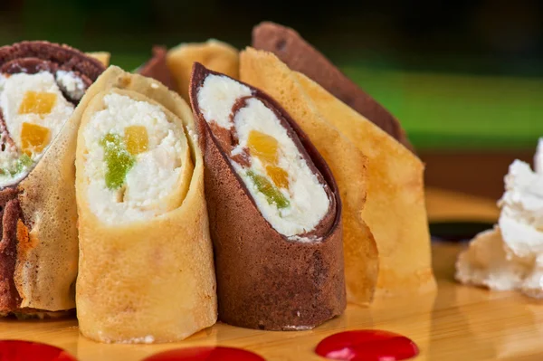 Roll palačinka s marmeládou — Stock fotografie