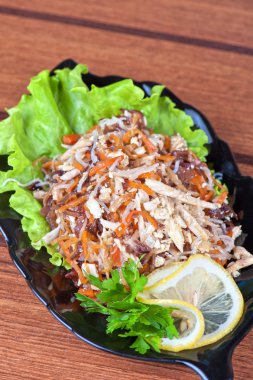 taze funchozy salata