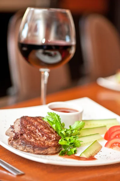 Beef meat and wine — Stock Photo, Image