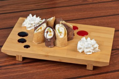 Krep rulo ile marmelat