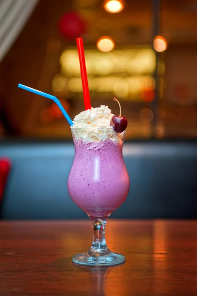 Cherry milkshake — Stock Photo, Image