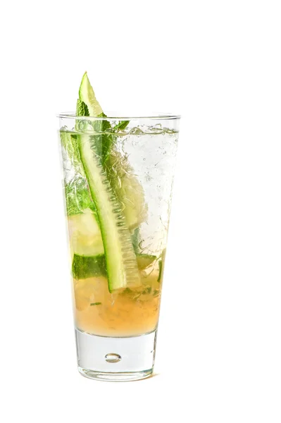 Cocktail met komkommer — Stockfoto