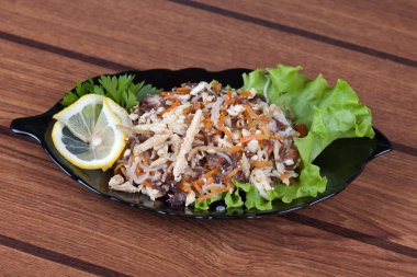 taze funchozy salata