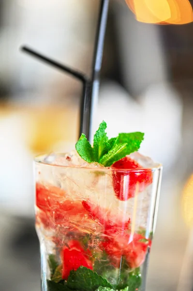 Aardbei mohito cocktail — Stockfoto