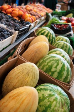 Markette taze meyve çeşitleri
