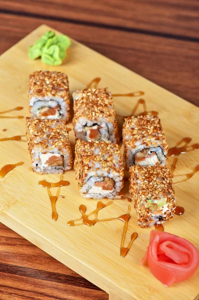 Sesame sushi rolls — Stock Photo, Image