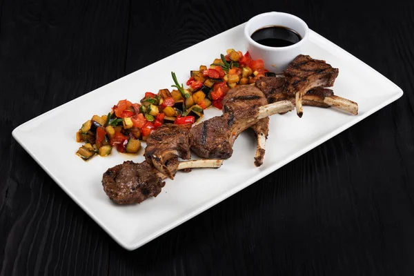 Costolette di agnello arrosto — Foto Stock