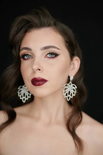 Retrato Glamour Mujer Caucásica Con Ojos Labios Pintados —  Fotos de Stock