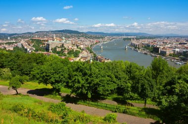 Budapeşte panoramik gellert Hill ile Tuna Nehri
