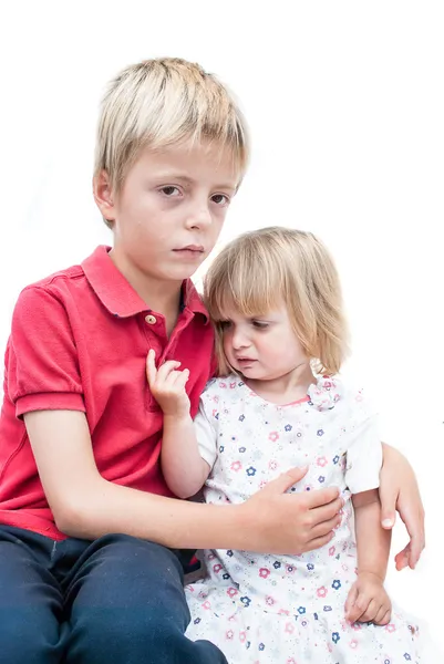 Sorella e fratello infelici . — Foto Stock