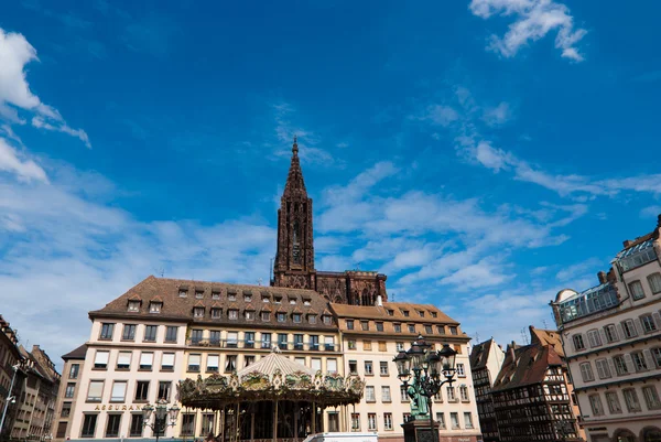 史特拉斯堡大教堂和古老的小镇广场，法国 免版税图库图片