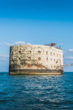 Le Fort Boyard dans l'embouchure de la Charente en France