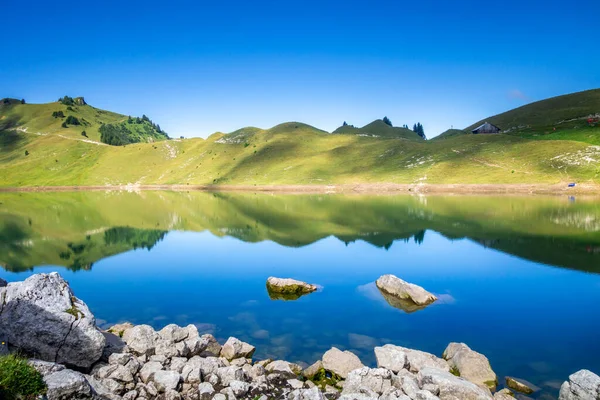 Lac Lessy Mountain Landscape Grand Bornand Haute Savoie France — 图库照片