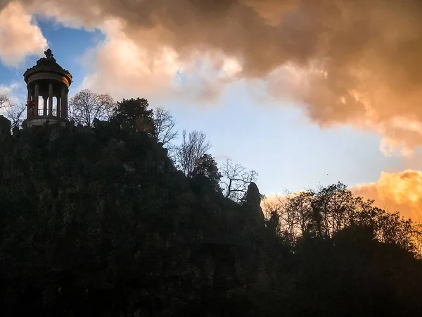 Parco Delle Buttes Chaumont Tramonto Parigi Francia — Foto Stock