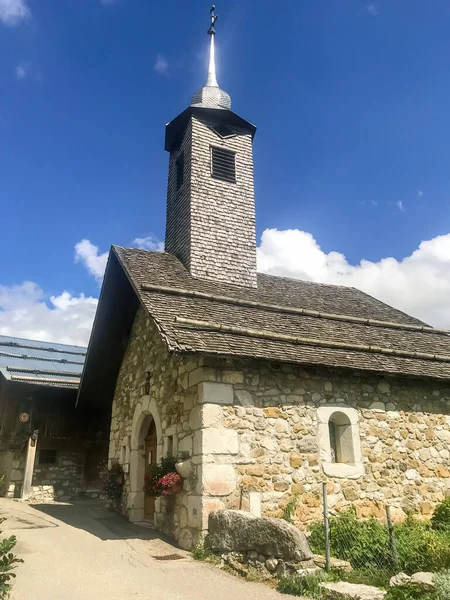 Eglise Traditionnelle Dans Village Chinaillon Grand Bornand France — Photo