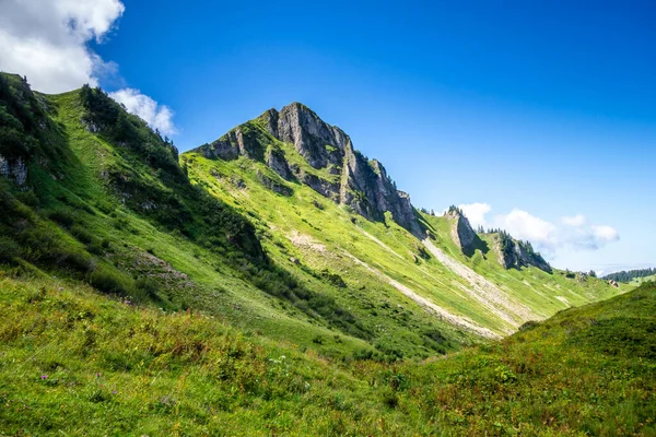 Górski Krajobraz Grand Bornand Haute Savoie Francja — Zdjęcie stockowe